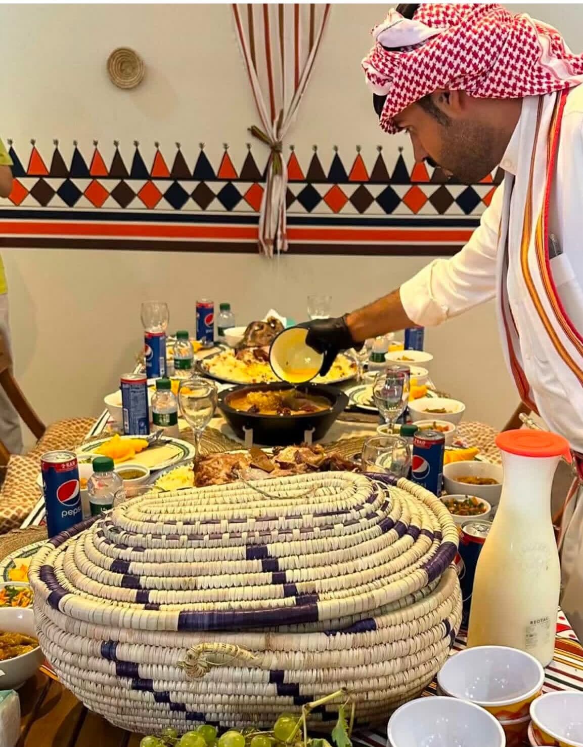 تجربة طهي مباشر في مجلس العساس مع شيف